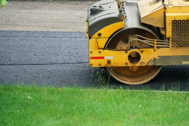 Best Driveway Paving Contractor  in Centerville, TN